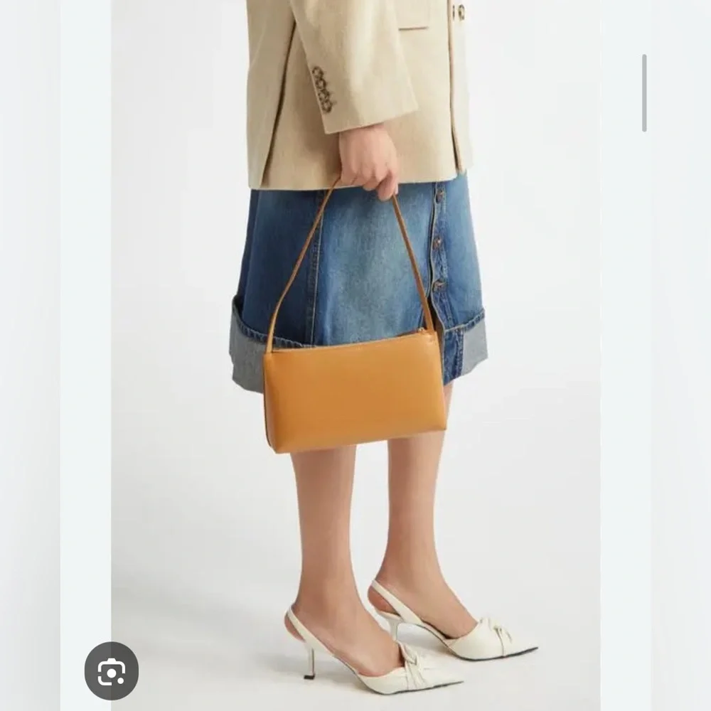 🆕 Mansur Gavriel Gaia Leather Shoulder Bag - Picture 4 of 12